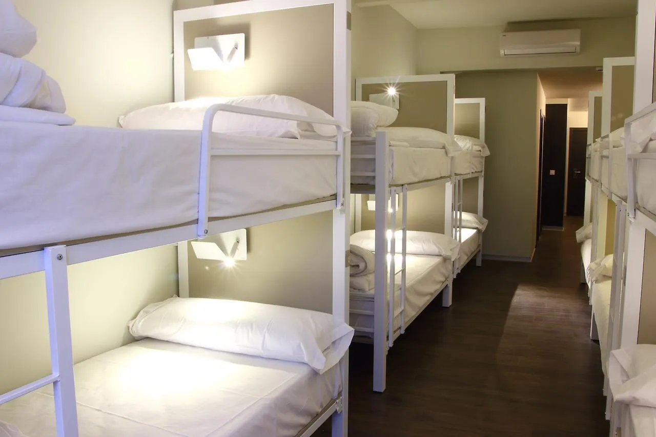 Poshtel Bilbao - Premium Hostel Spain
