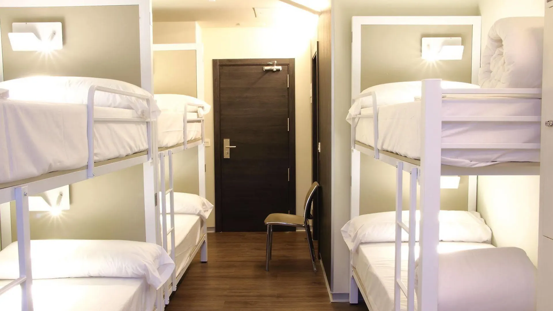 Poshtel Bilbao - Premium Hostel